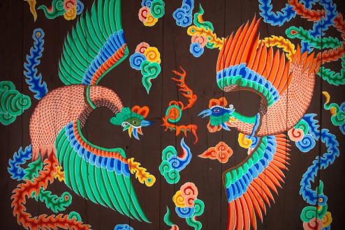 The interior ceiling of Hyehwamun, depicting a pair of phoenix.